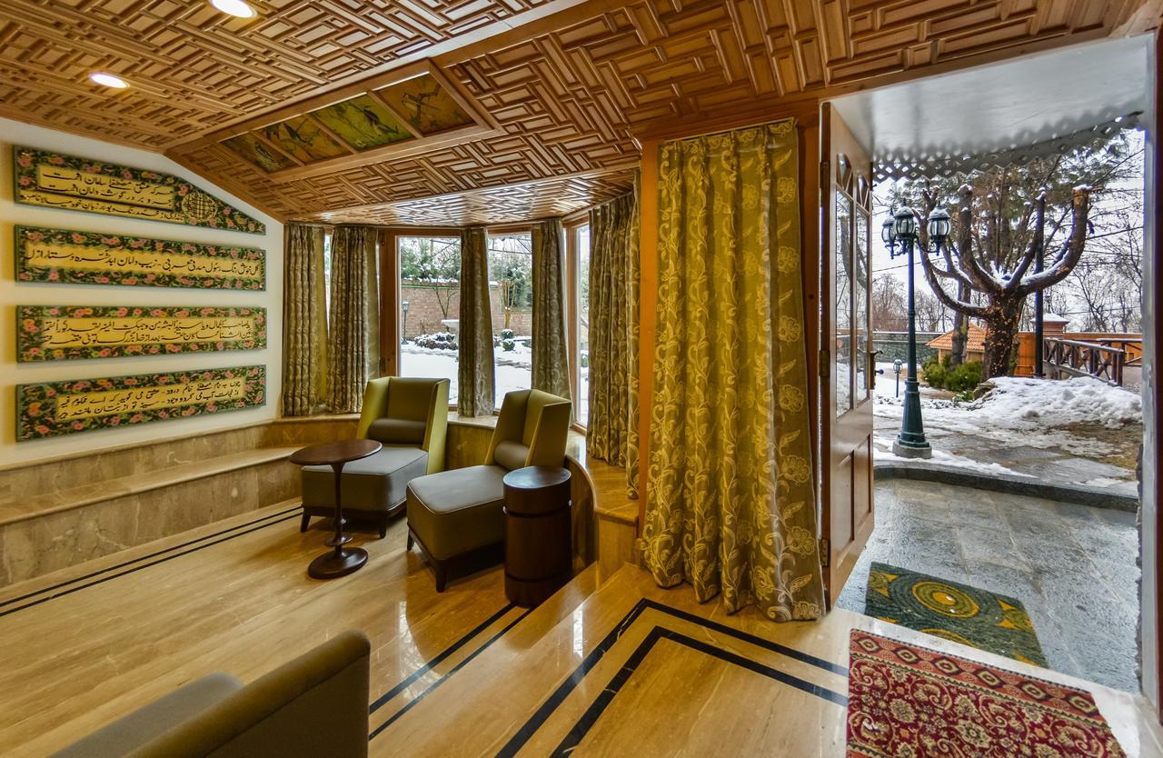 Hotel Metropolis Срінагар Екстер'єр фото
